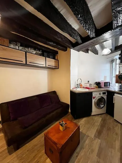 Apartment Au Marais Centre Paris